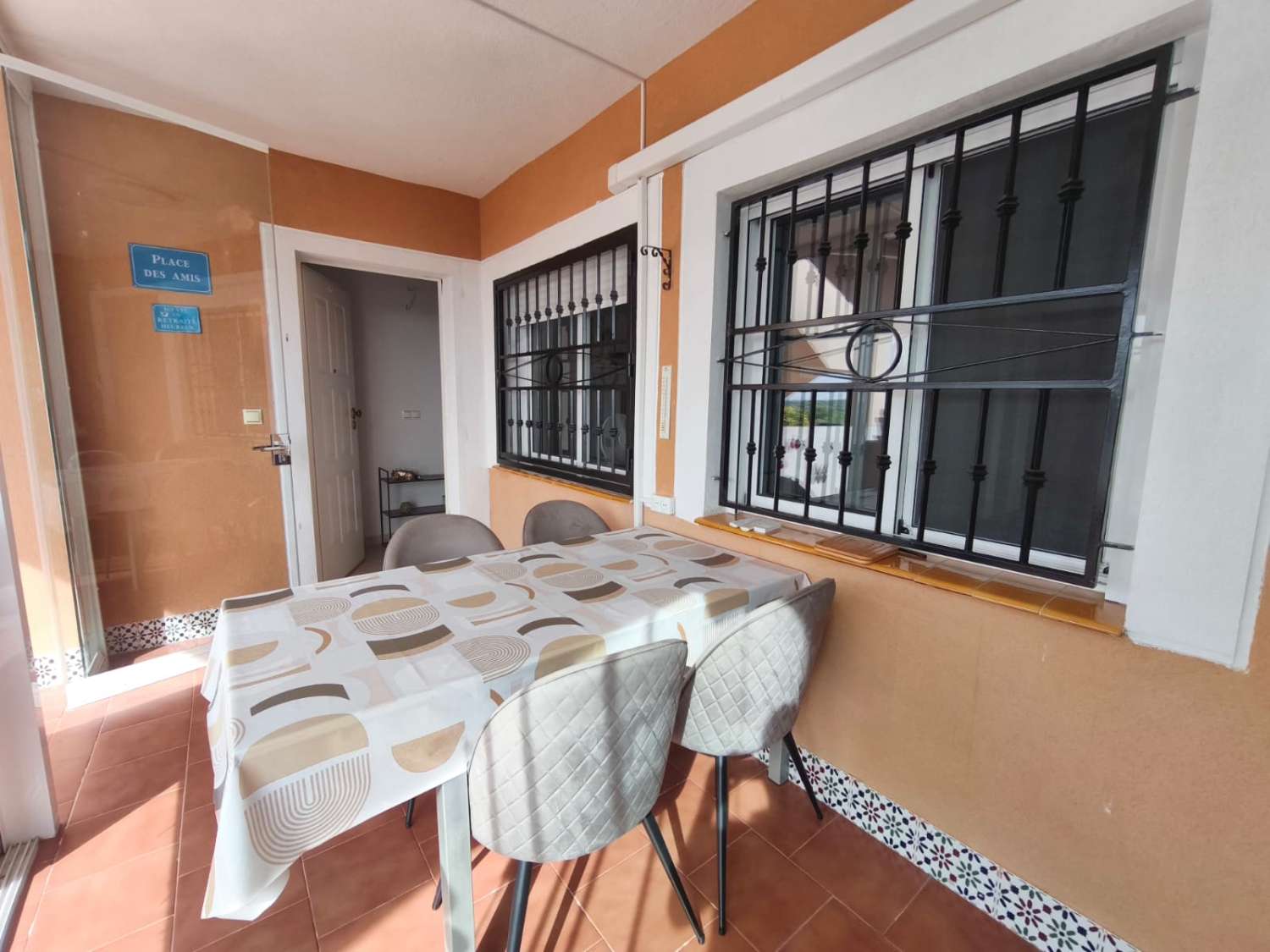 Acogedora vivienda en planta baja de 2 dormitorios y 2 baños