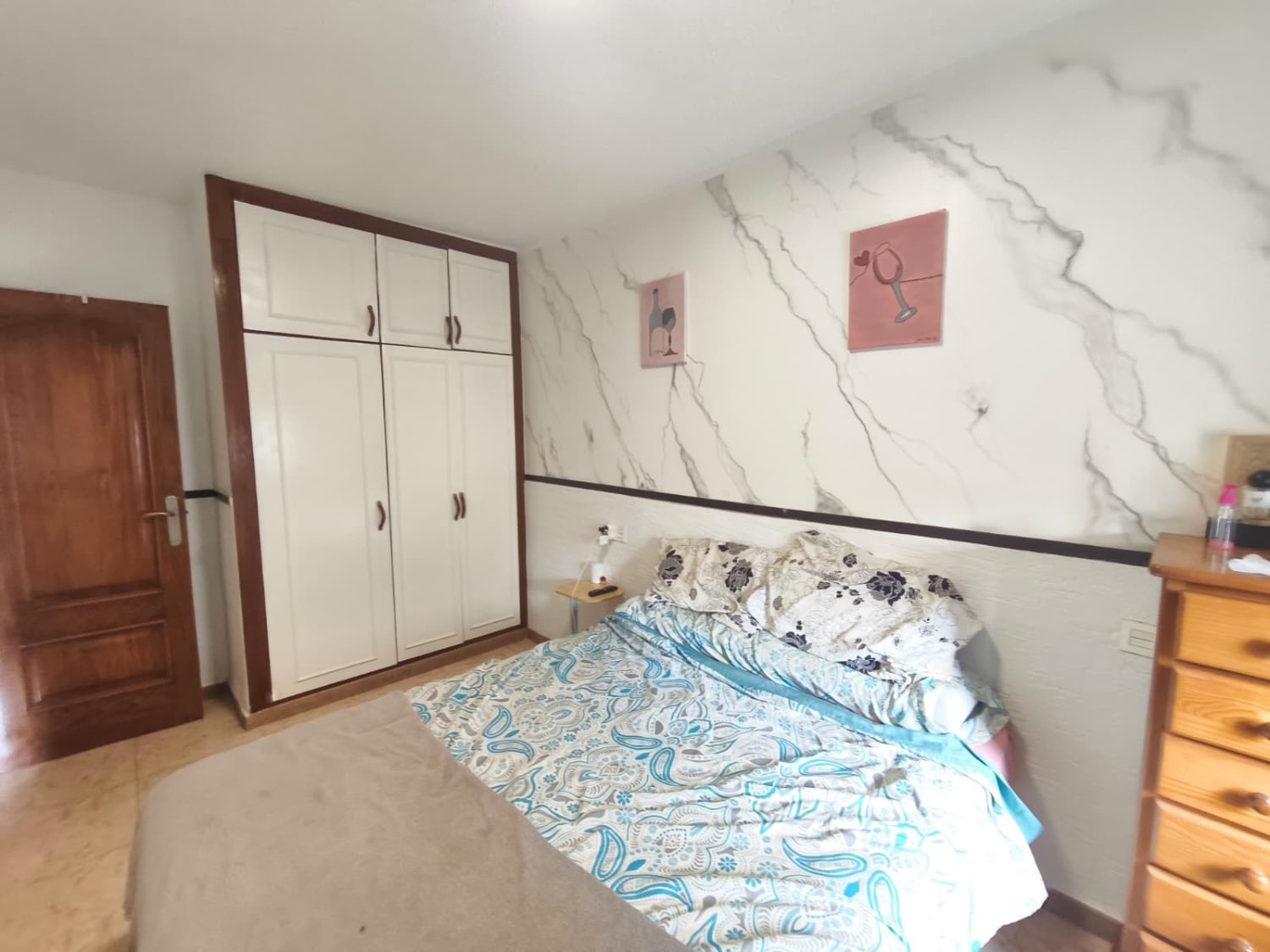 Apartamento en planta baja con doble jardín ,2 dormitorios , 1 baño en nueva Torrevieja