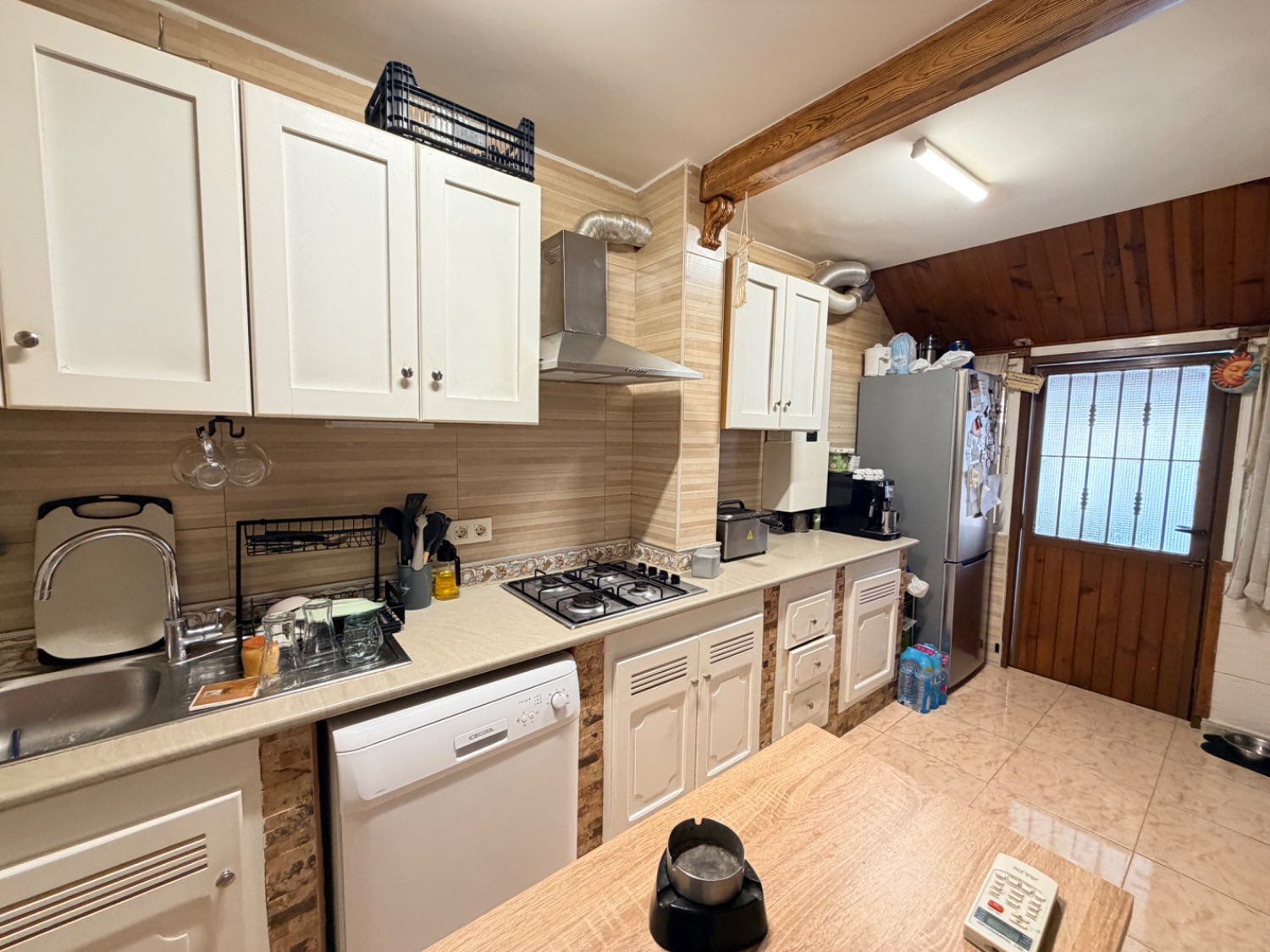 Apartamento en planta baja con doble jardín ,2 dormitorios , 1 baño en nueva Torrevieja