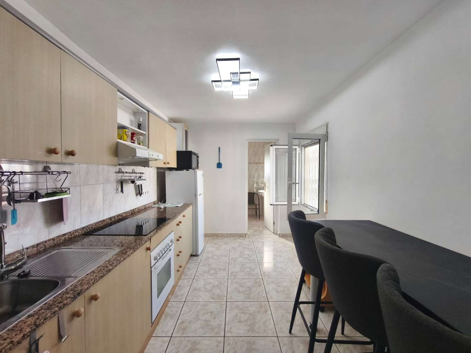 Espaciosa casa independiente de 3 habitaciones en el corazón de La Florida