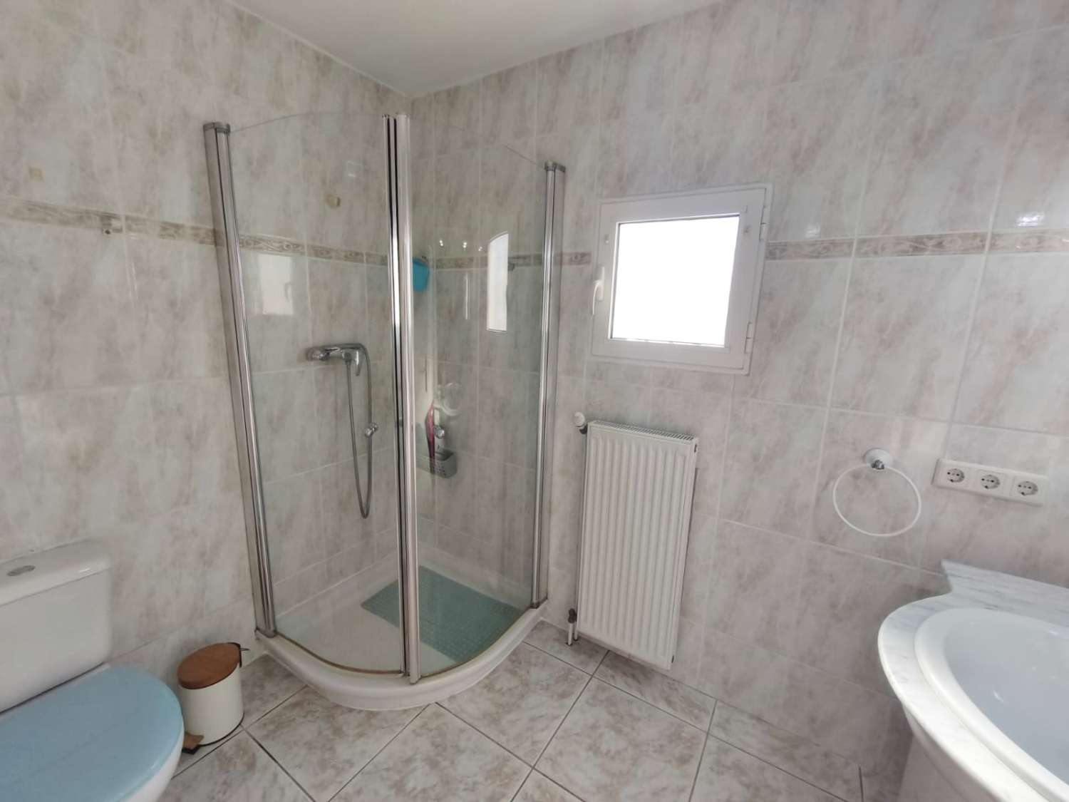 Espaciosa casa independiente de 3 habitaciones en el corazón de La Florida