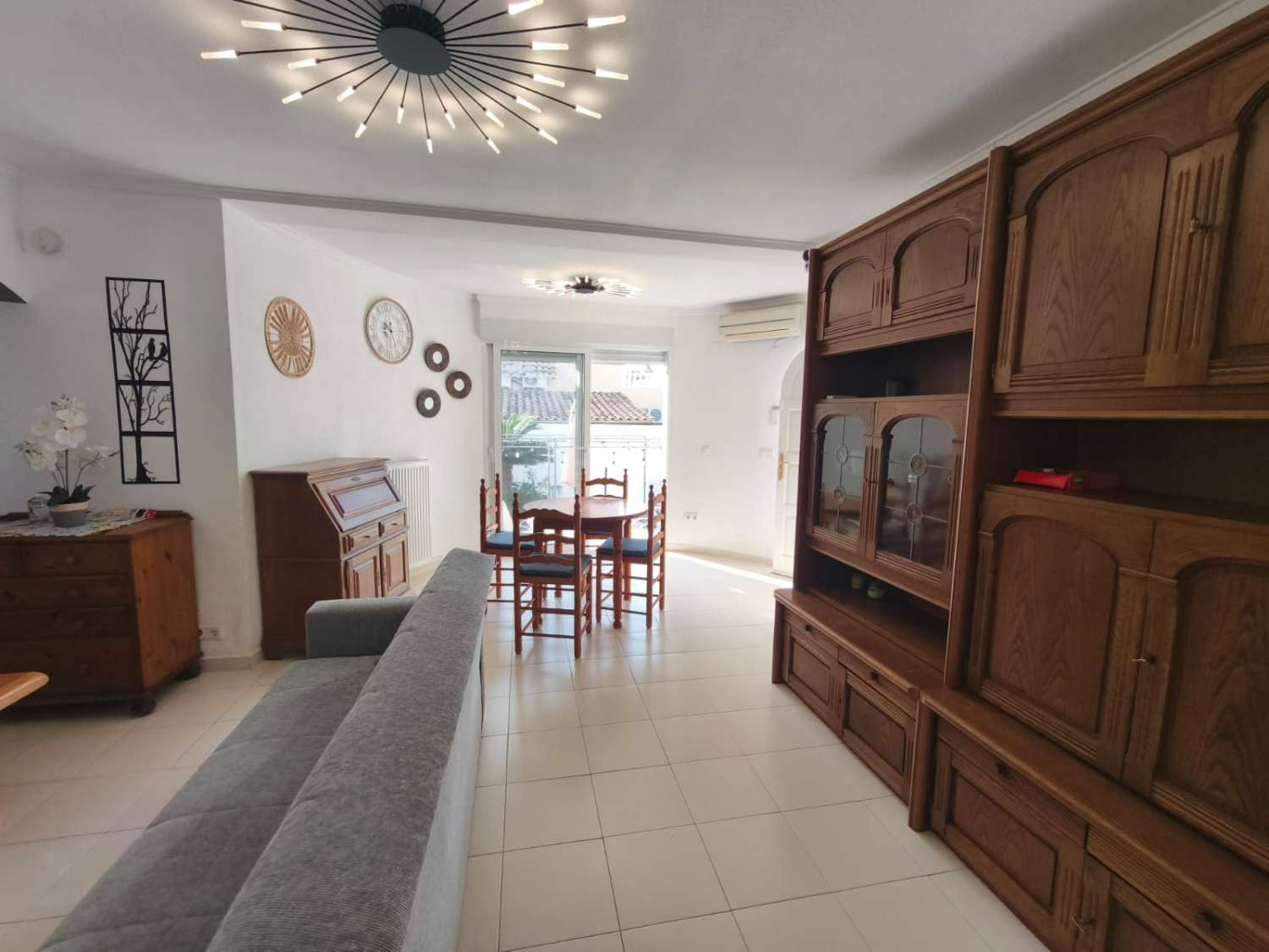 Espaciosa casa independiente de 3 habitaciones en el corazón de La Florida