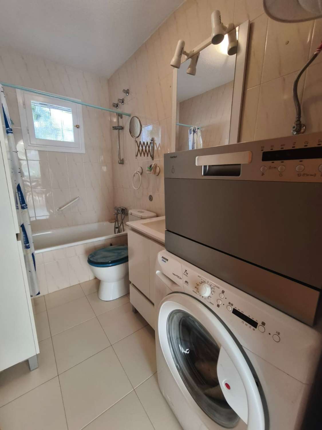 Espaciosa casa independiente de 3 habitaciones en el corazón de La Florida