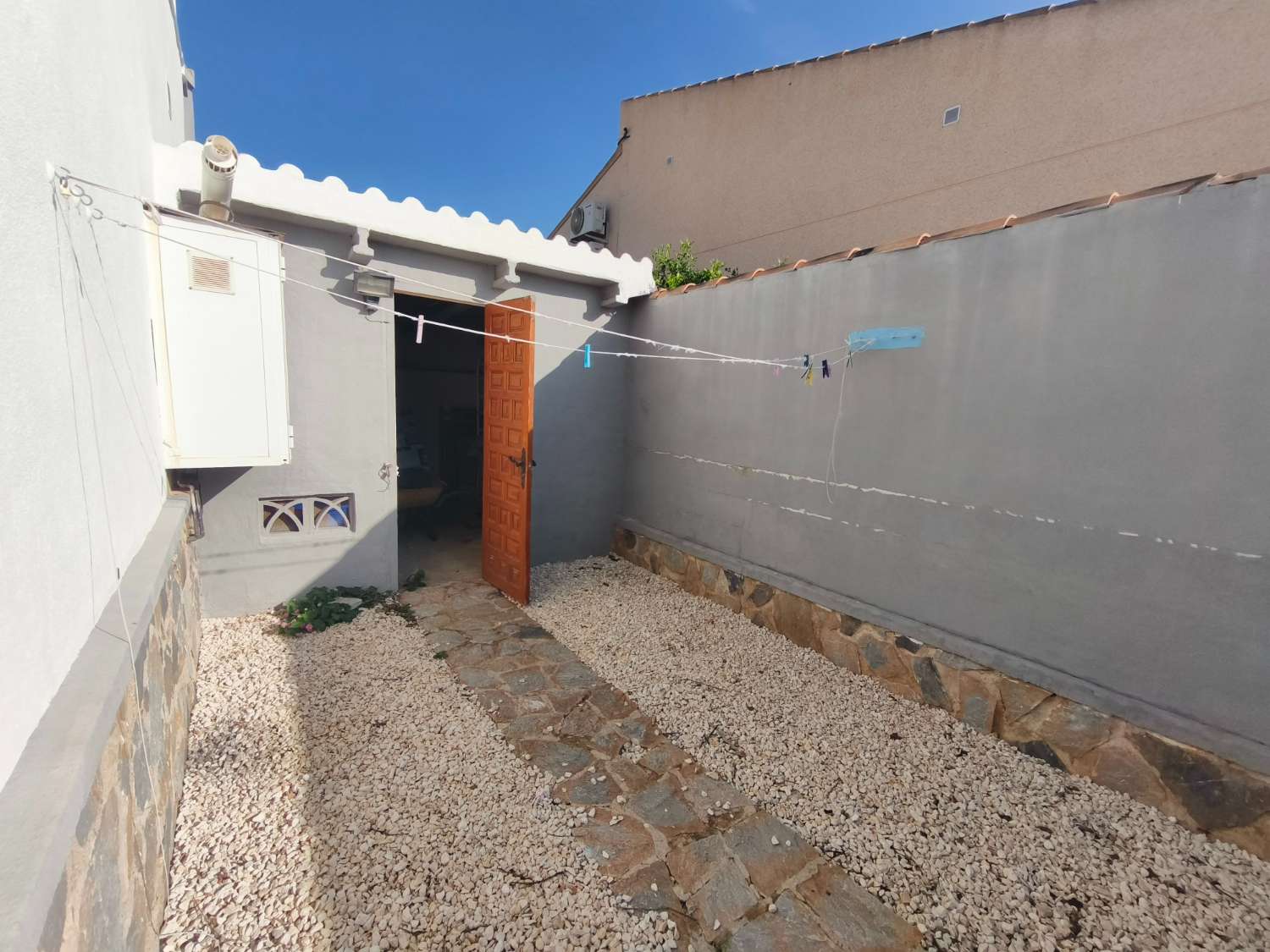 Espaciosa casa independiente de 3 habitaciones en el corazón de La Florida