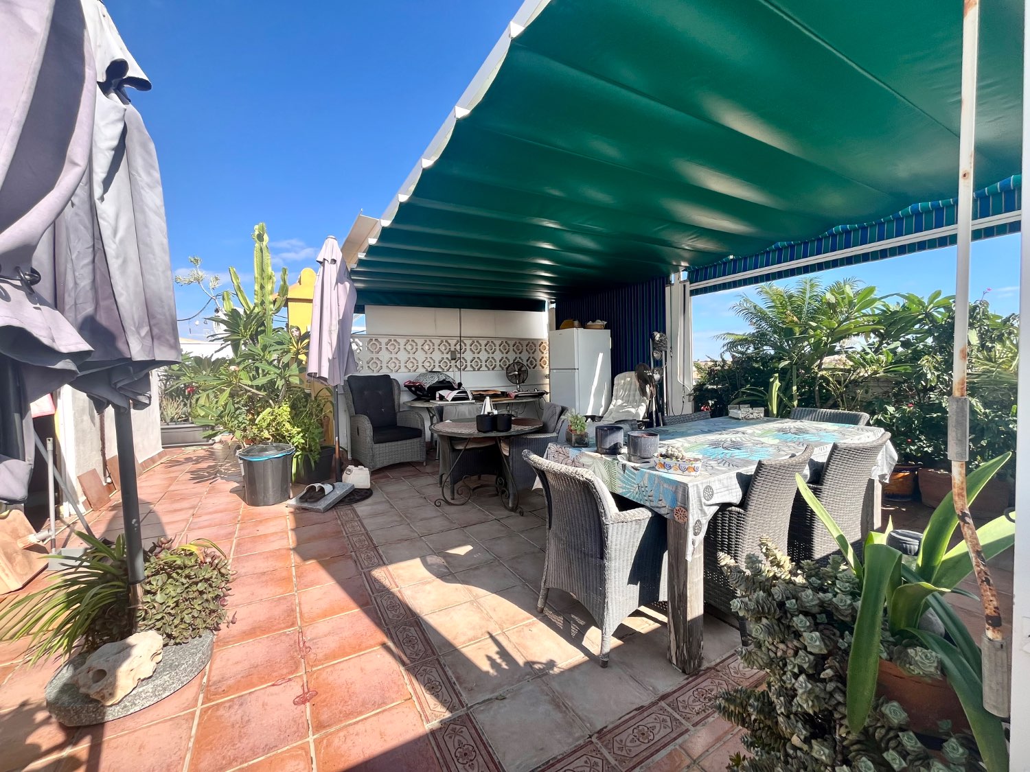 Apartamento muy espacioso de 4 habitaciones y 2 baños en La Florida