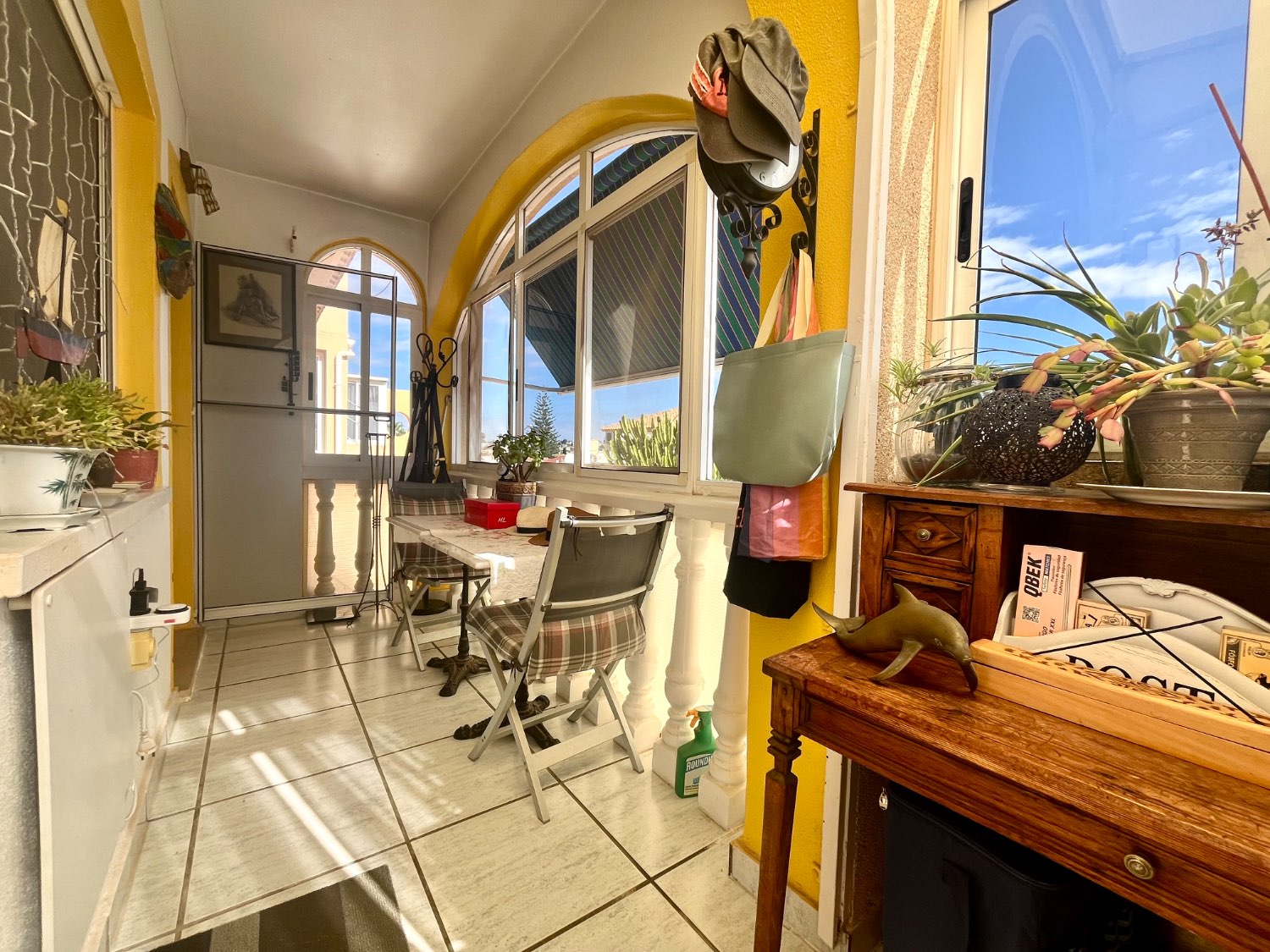 Apartamento muy espacioso de 4 habitaciones y 2 baños en La Florida