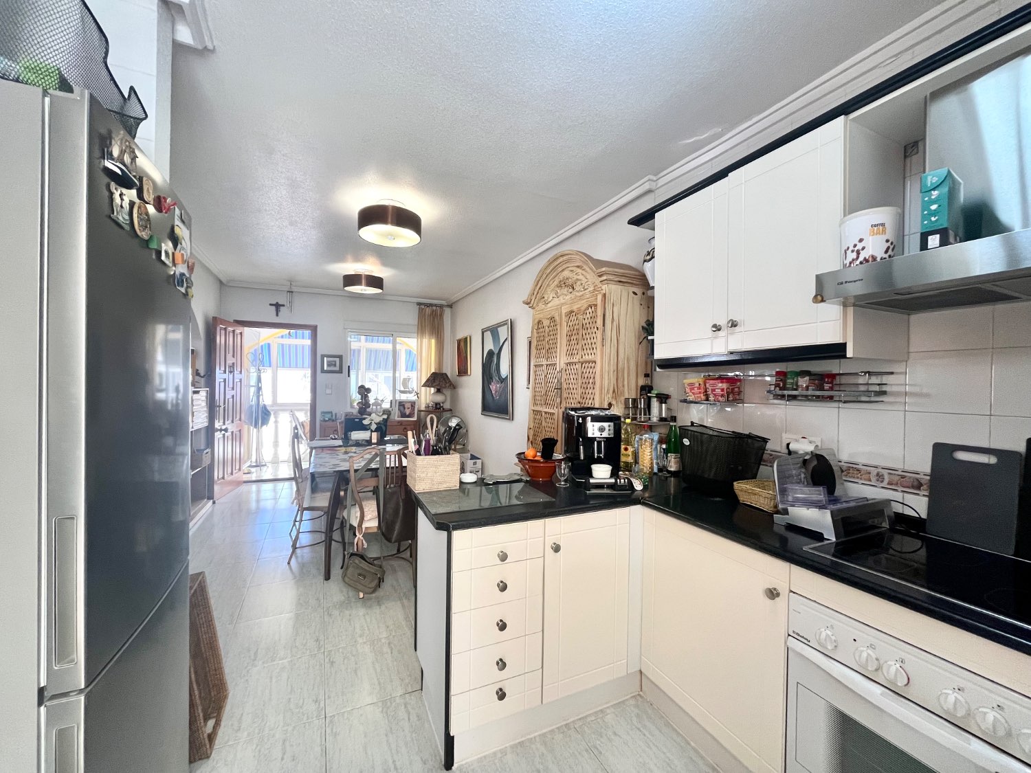 Apartamento muy espacioso de 4 habitaciones y 2 baños en La Florida