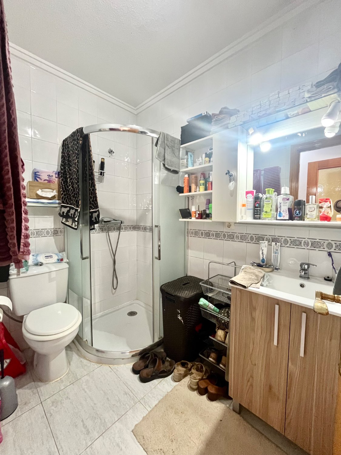 Apartamento muy espacioso de 4 habitaciones y 2 baños en La Florida