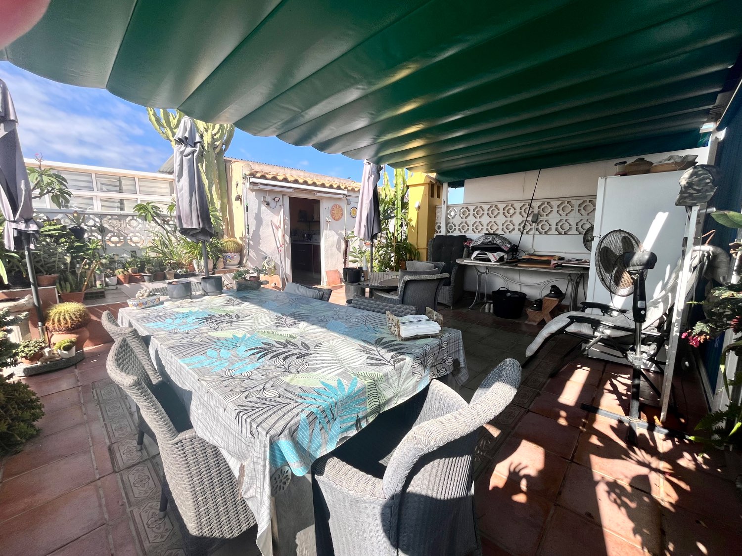 Apartamento muy espacioso de 4 habitaciones y 2 baños en La Florida