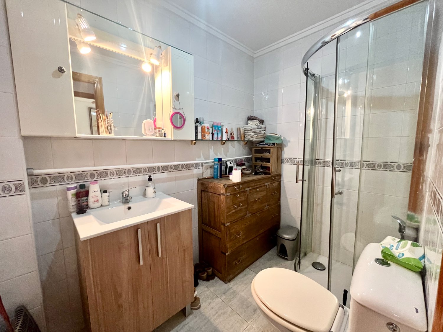 Apartamento muy espacioso de 4 habitaciones y 2 baños en La Florida