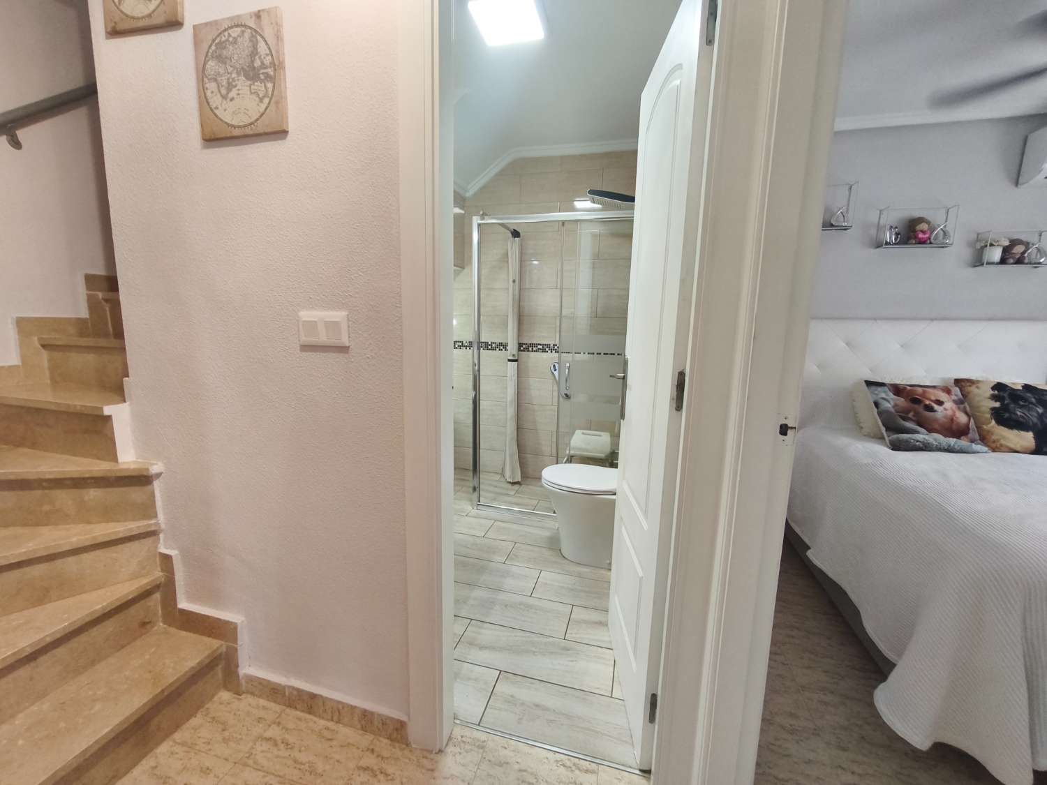 Casa en esquina de 2 dormitorios y 1 baño