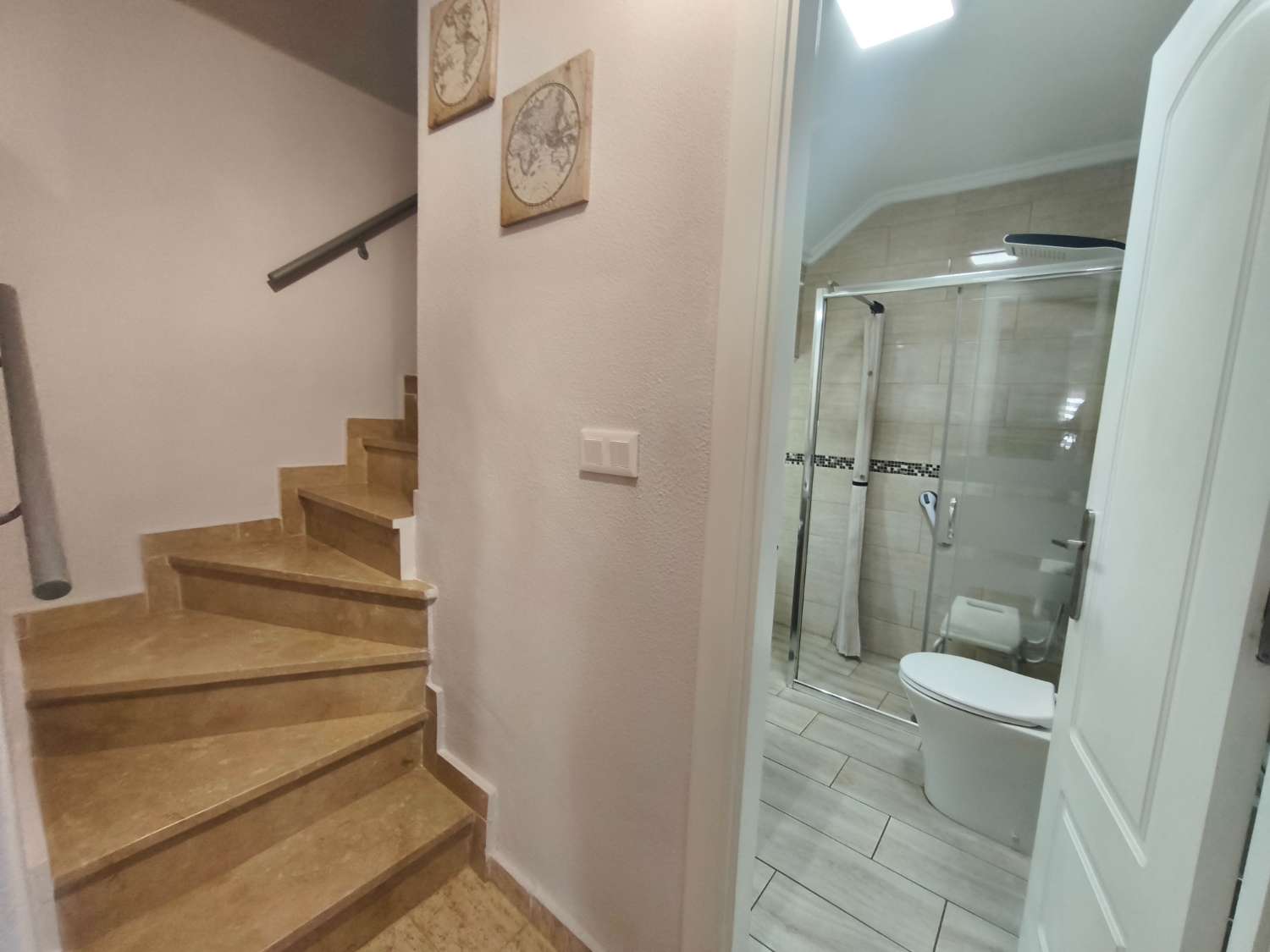 Casa en esquina de 2 dormitorios y 1 baño