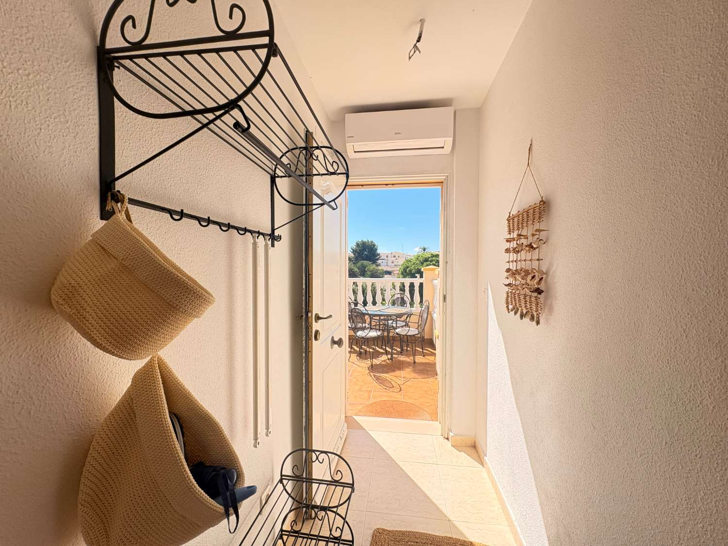 Precioso apartamento soleado con jardín orientado al sur.