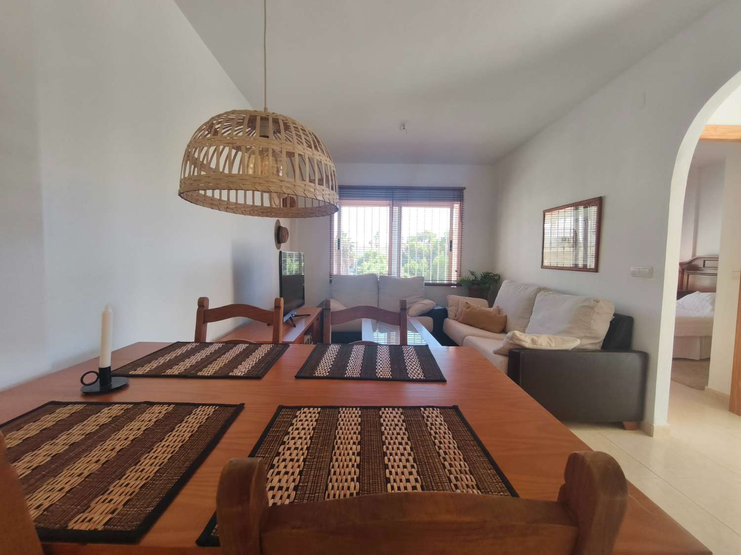 Precioso apartamento soleado con jardín orientado al sur.