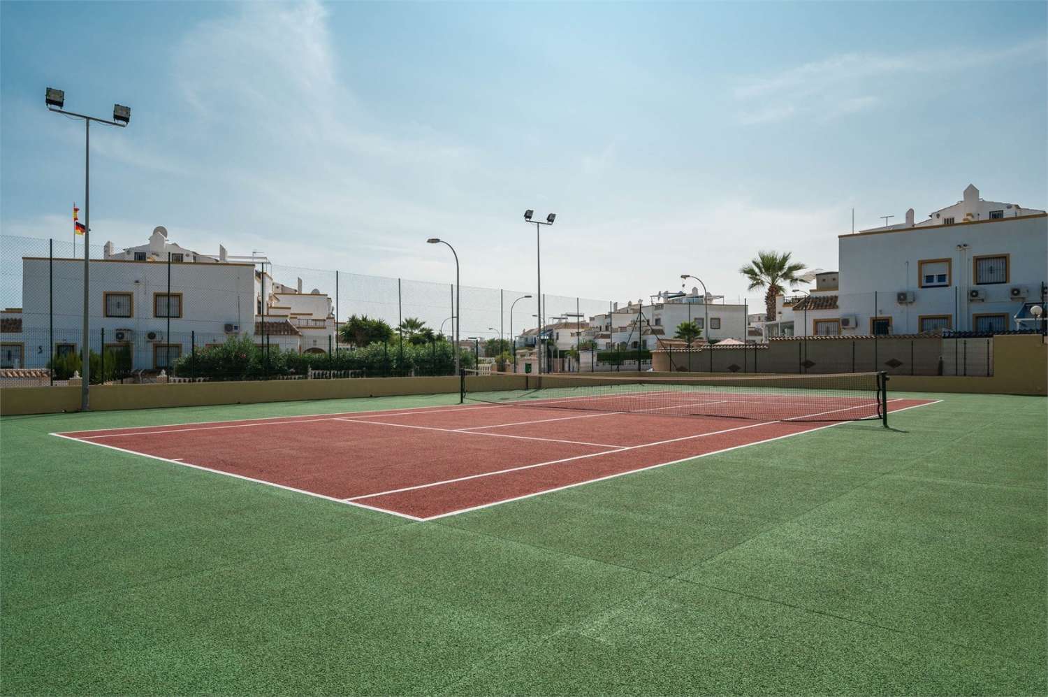 Apartamento en planta alta de 3 dormitorios con solarium privado