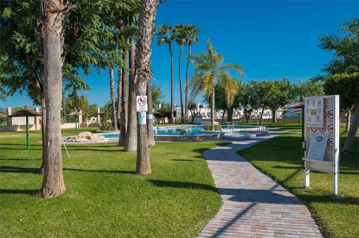 Apartamento en planta alta de 3 dormitorios con solarium privado