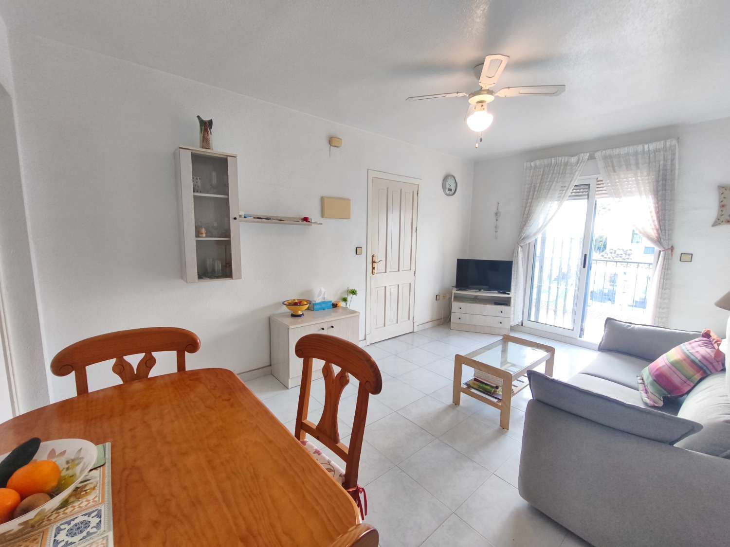 Apartamento en planta alta de 3 dormitorios con solarium privado