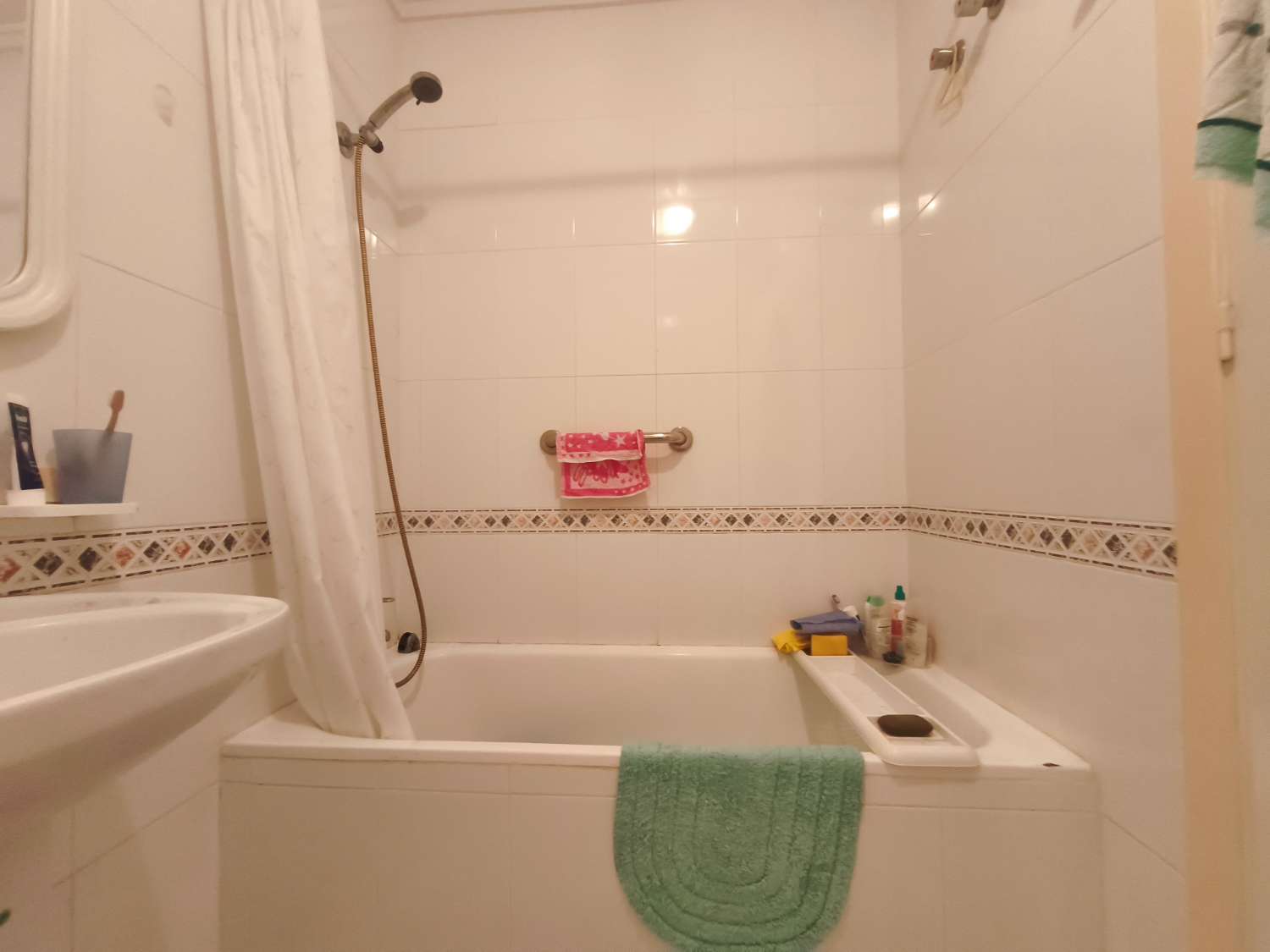 Apartamento en planta alta de 3 dormitorios con solarium privado