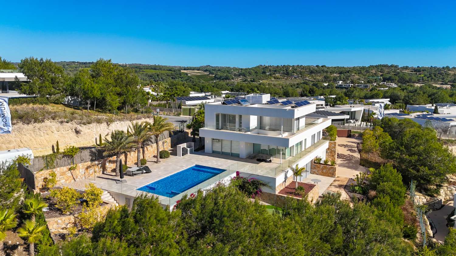 Villa de lujo de 5 habitaciones con piscina privada en Las Colinas Golf