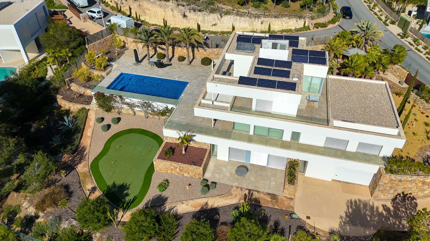 Villa de lujo de 5 habitaciones con piscina privada en Las Colinas Golf