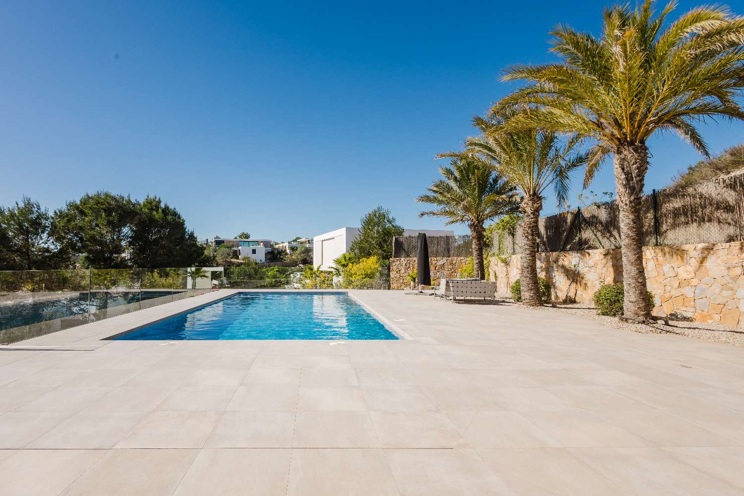 Villa de lujo de 5 habitaciones con piscina privada en Las Colinas Golf