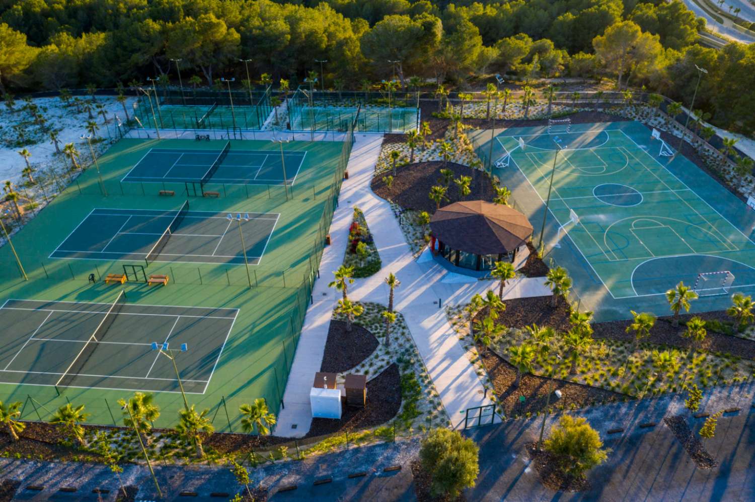 Villa de lujo de 5 habitaciones con piscina privada en Las Colinas Golf