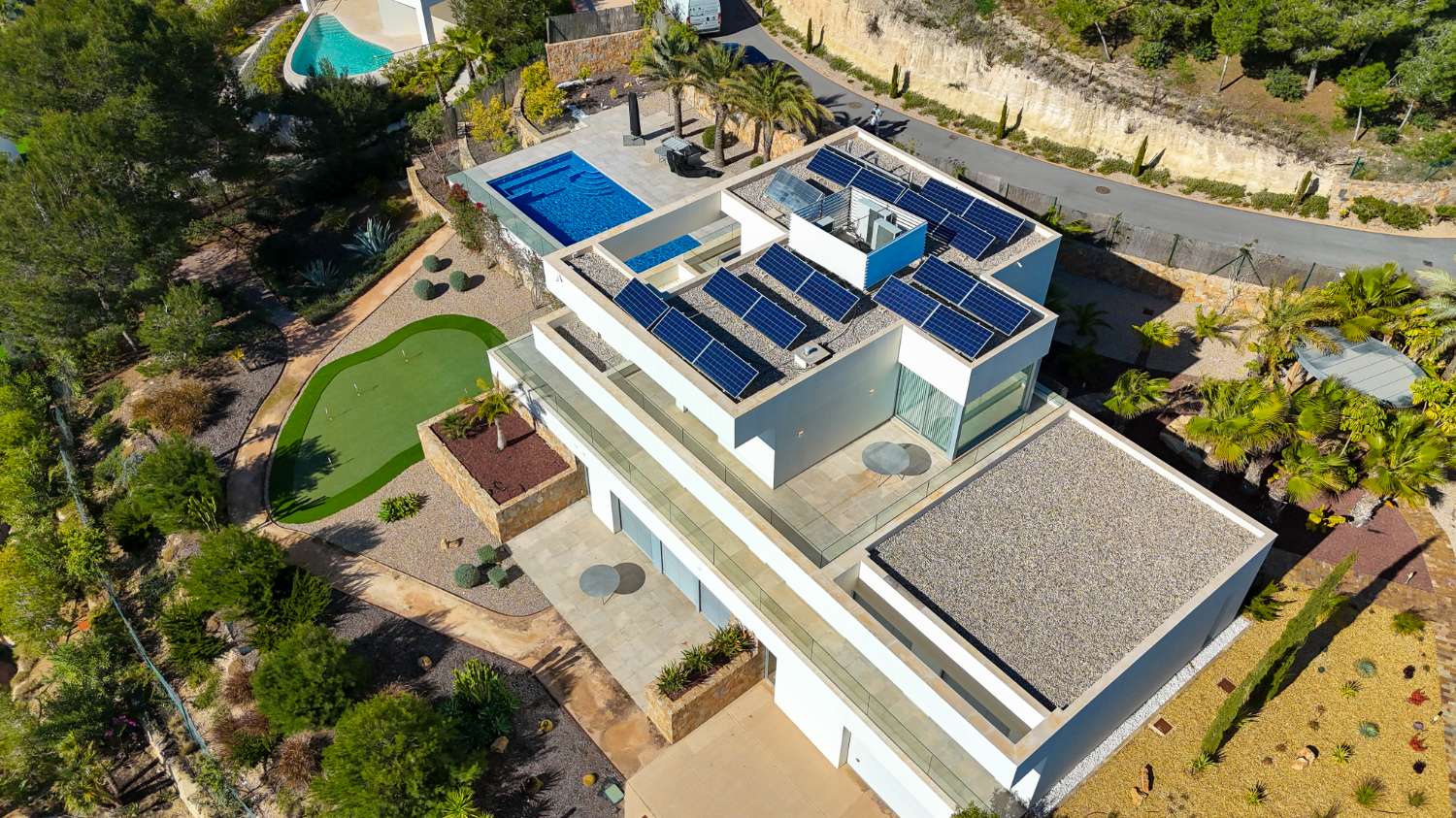 Villa de lujo de 5 habitaciones con piscina privada en Las Colinas Golf