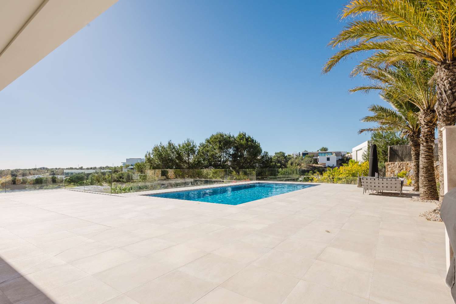 Villa de lujo de 5 habitaciones con piscina privada en Las Colinas Golf