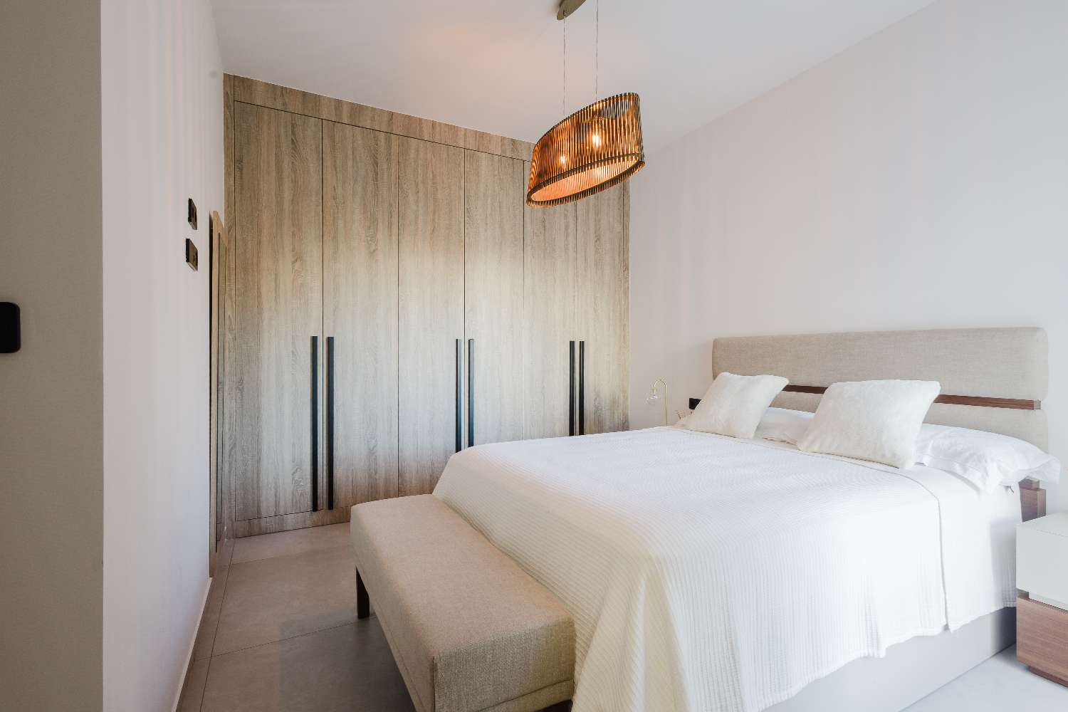 Villa moderna de lujo de 4 habitaciones con piscina privada en La Finca Golf Resort