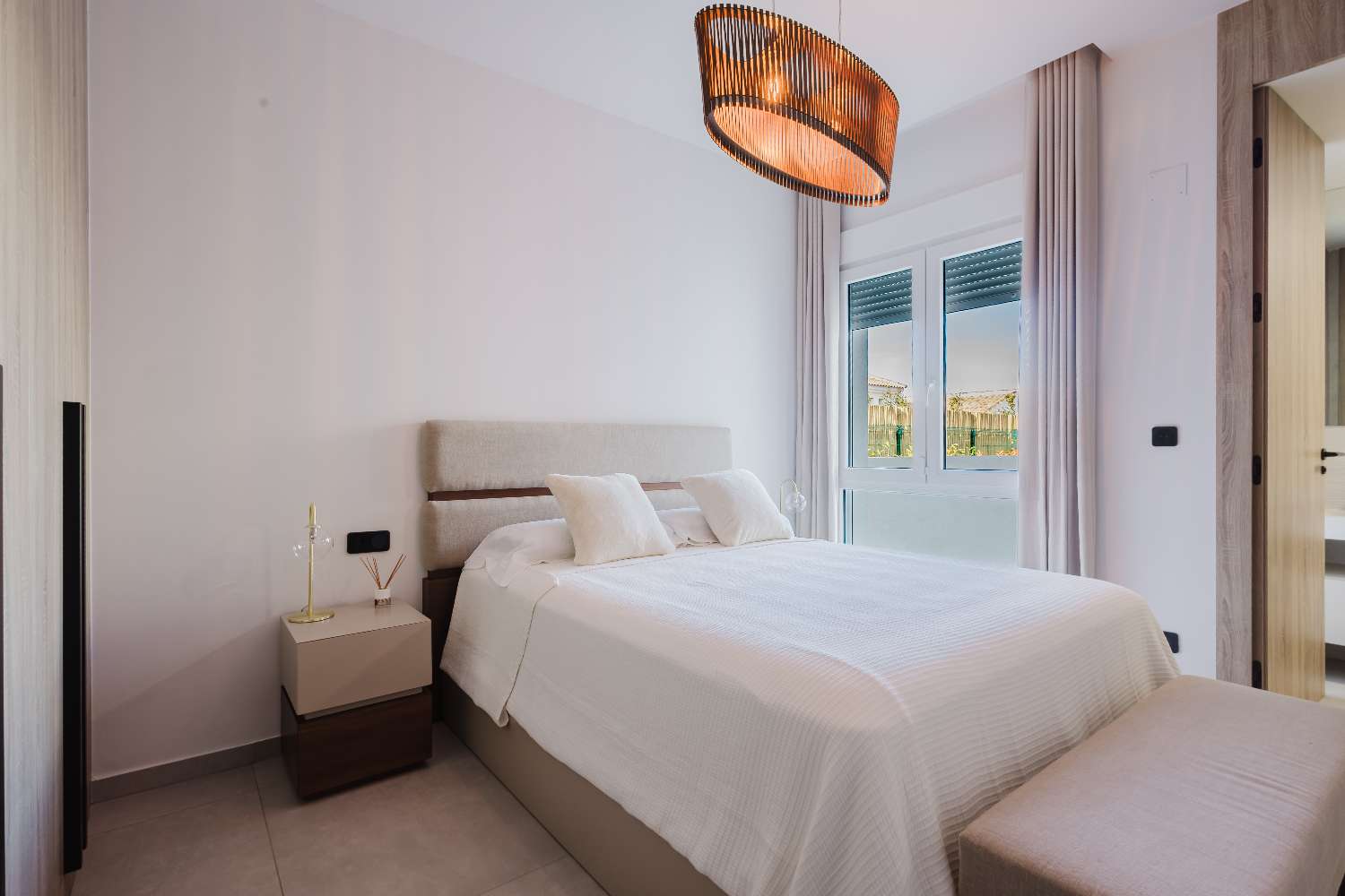 Villa moderna de lujo de 4 habitaciones con piscina privada en La Finca Golf Resort