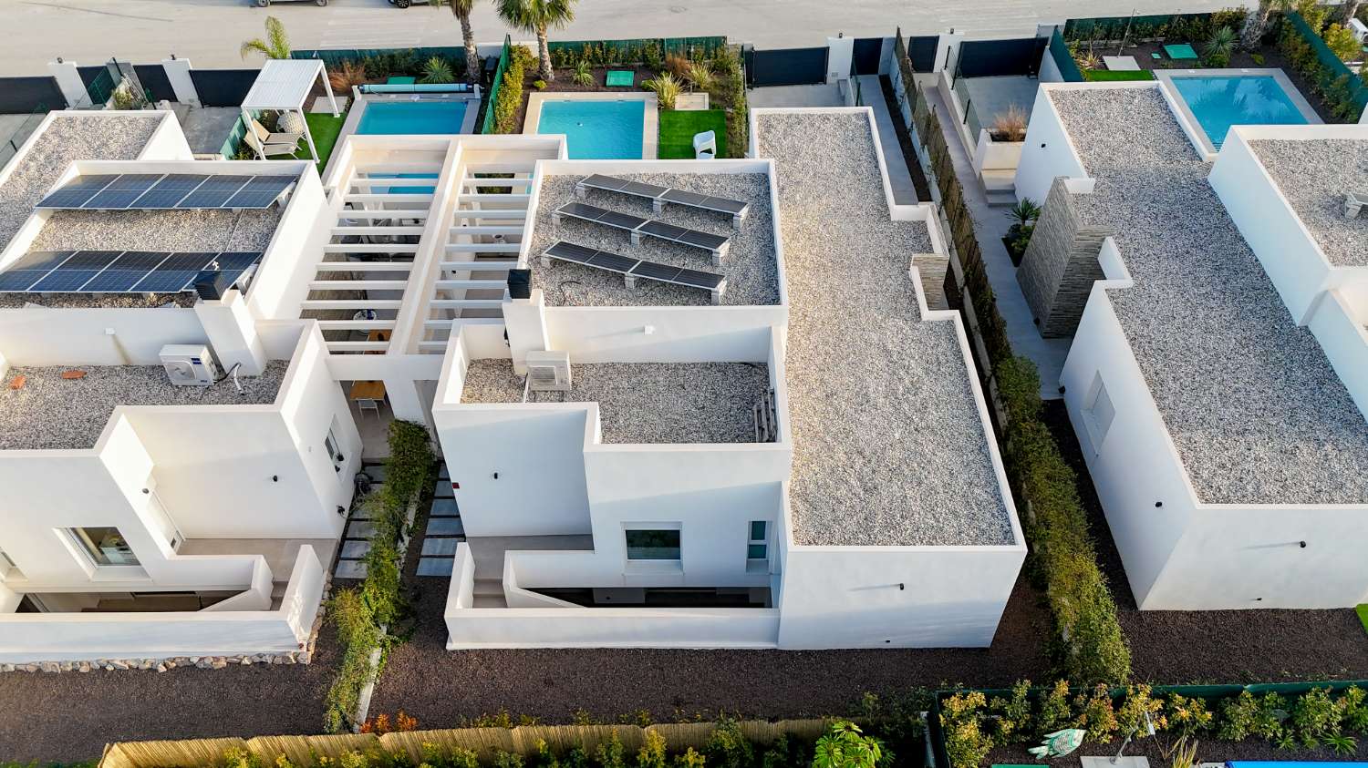 Villa moderna de lujo de 4 habitaciones con piscina privada en La Finca Golf Resort