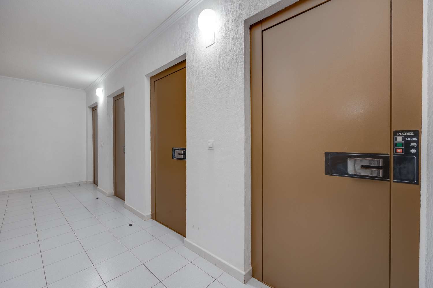 Piso con orientación sur a 500 metros de la playa