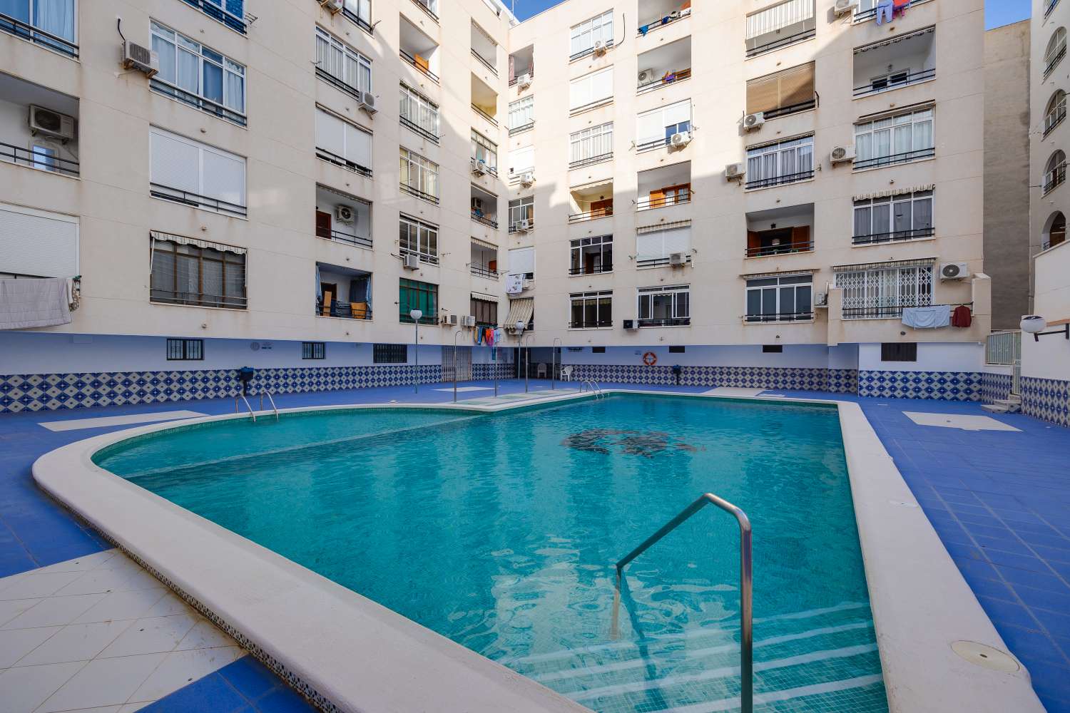 Piso con orientación sur a 500 metros de la playa