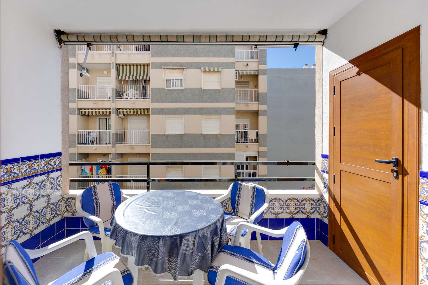Piso con orientación sur a 500 metros de la playa