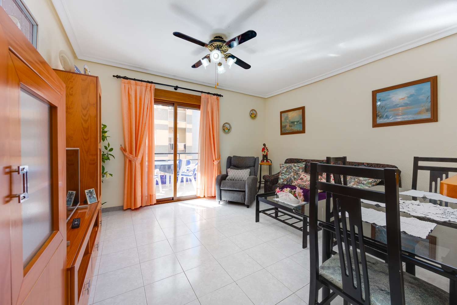 Piso con orientación sur a 500 metros de la playa
