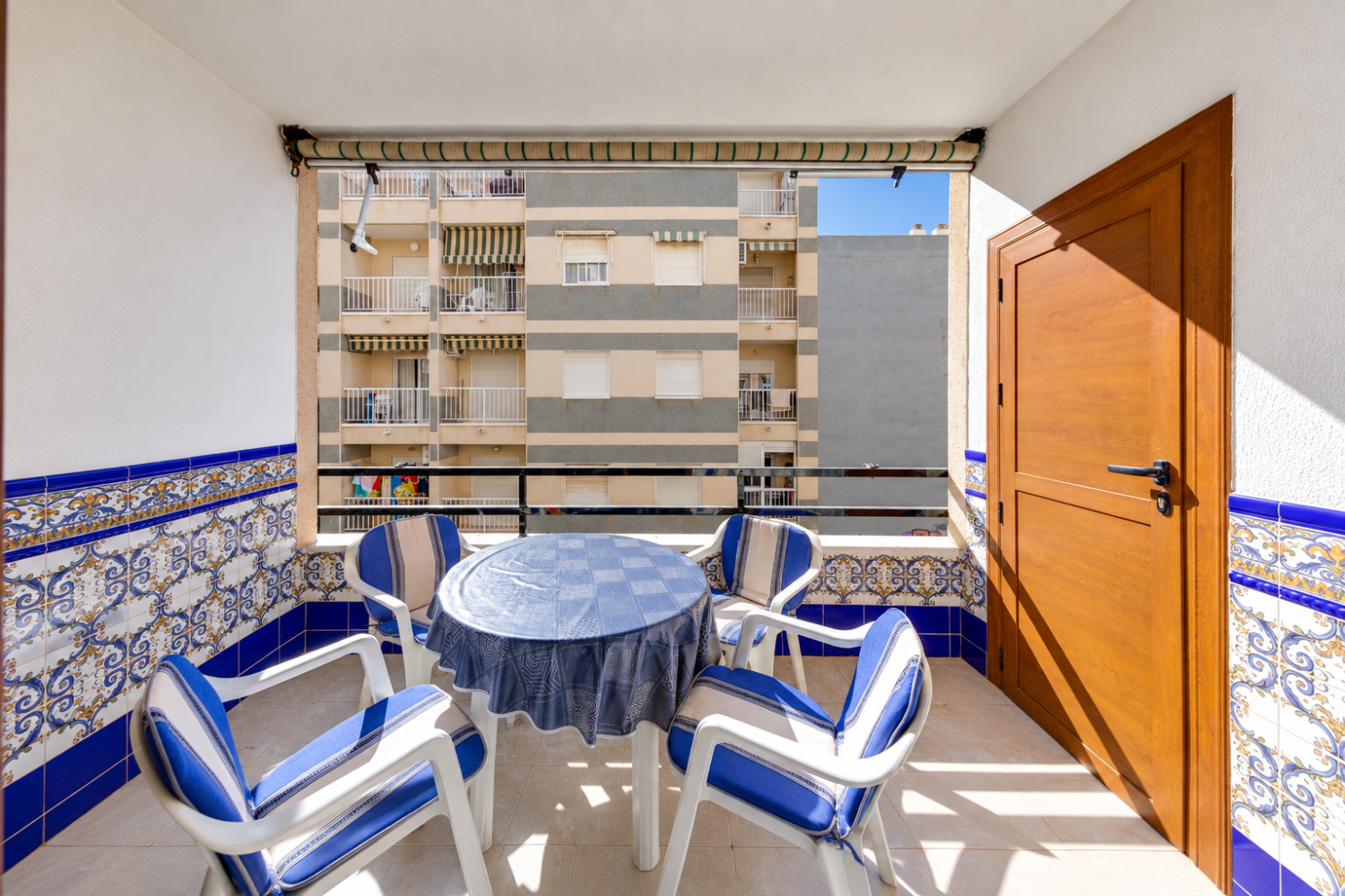 Piso con orientación sur a 500 metros de la playa
