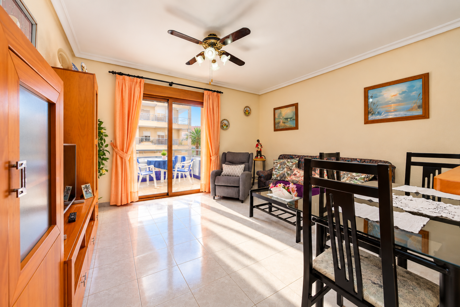 Piso con orientación sur a 500 metros de la playa