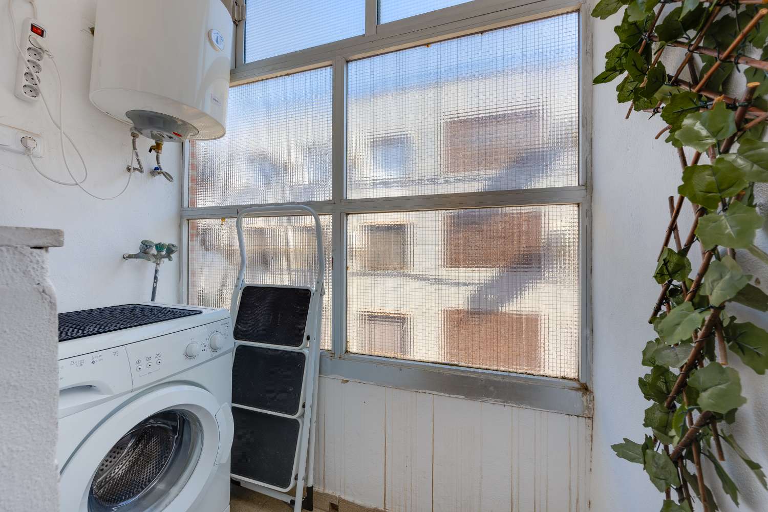 Piso de 2 dormitorios con orientación sur en Torrevieja