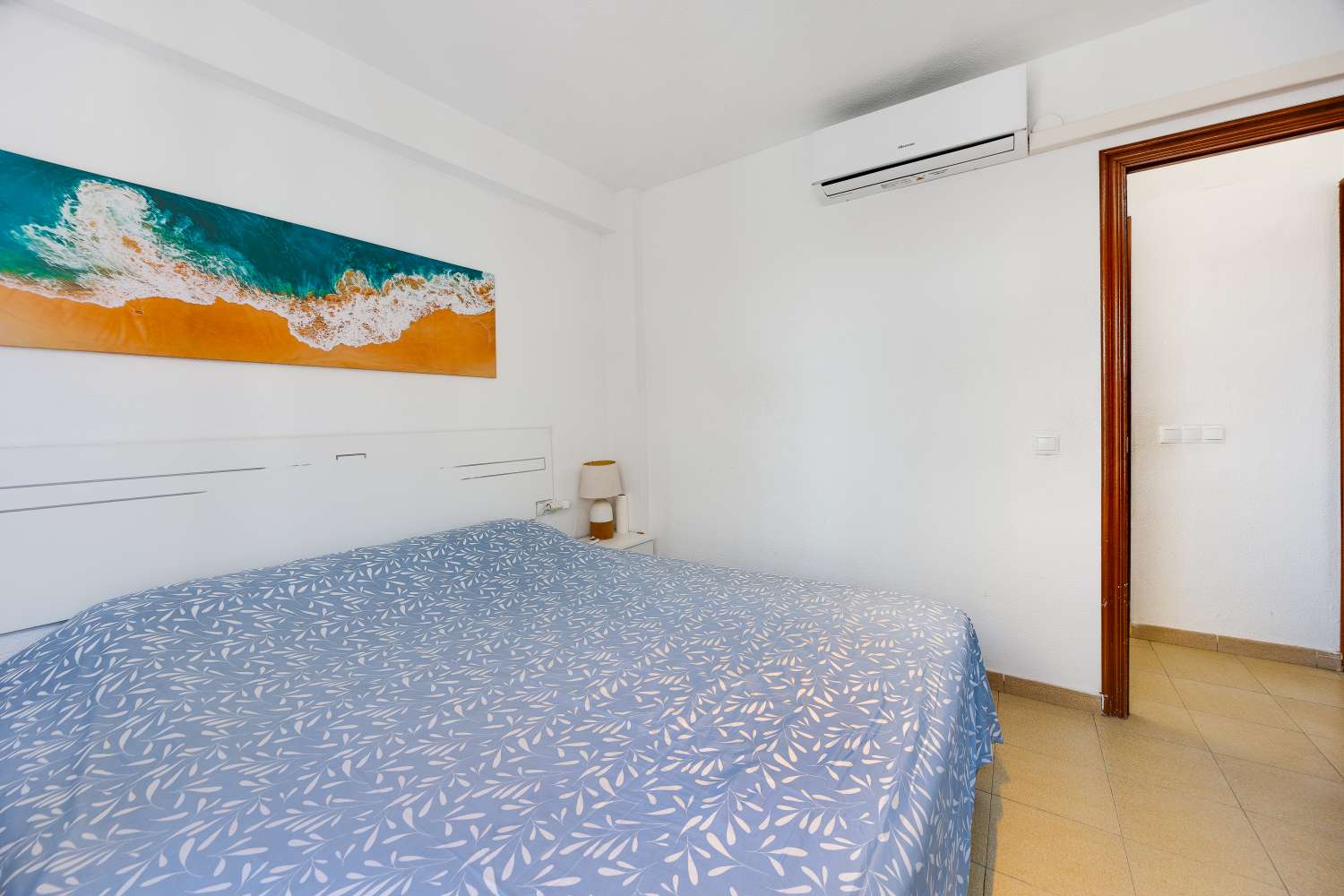 Piso de 2 dormitorios con orientación sur en Torrevieja