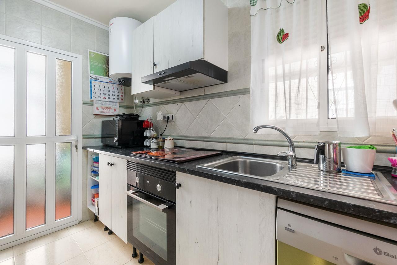Charming 3-Bedroom Detached Villa with Private Terraces in Las Filipinas