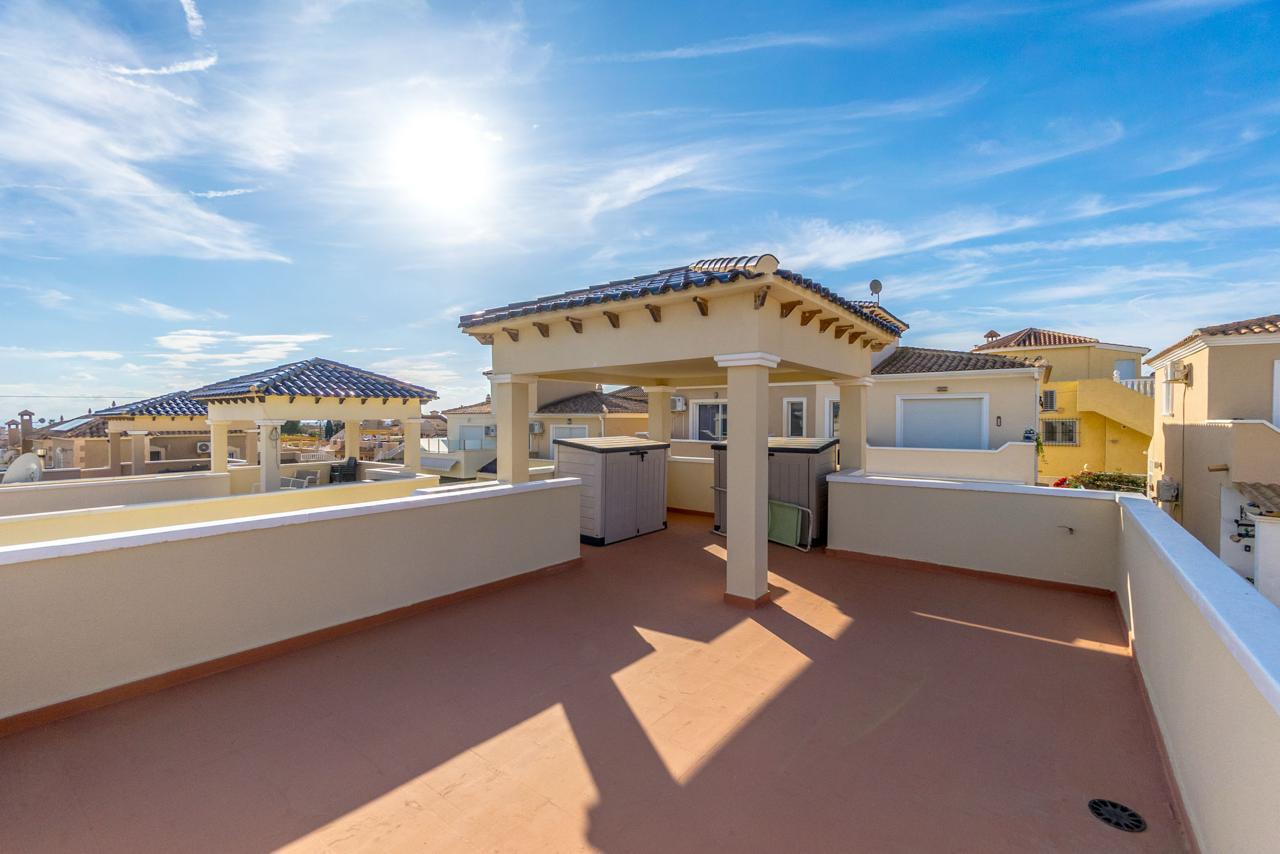 Charming 3-Bedroom Detached Villa with Private Terraces in Las Filipinas