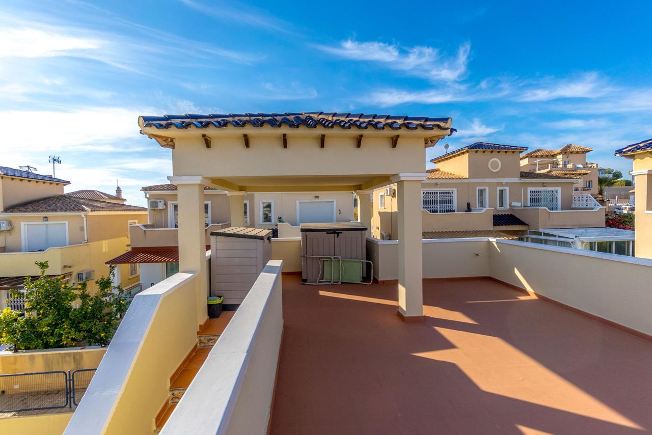 Charming 3-Bedroom Detached Villa with Private Terraces in Las Filipinas