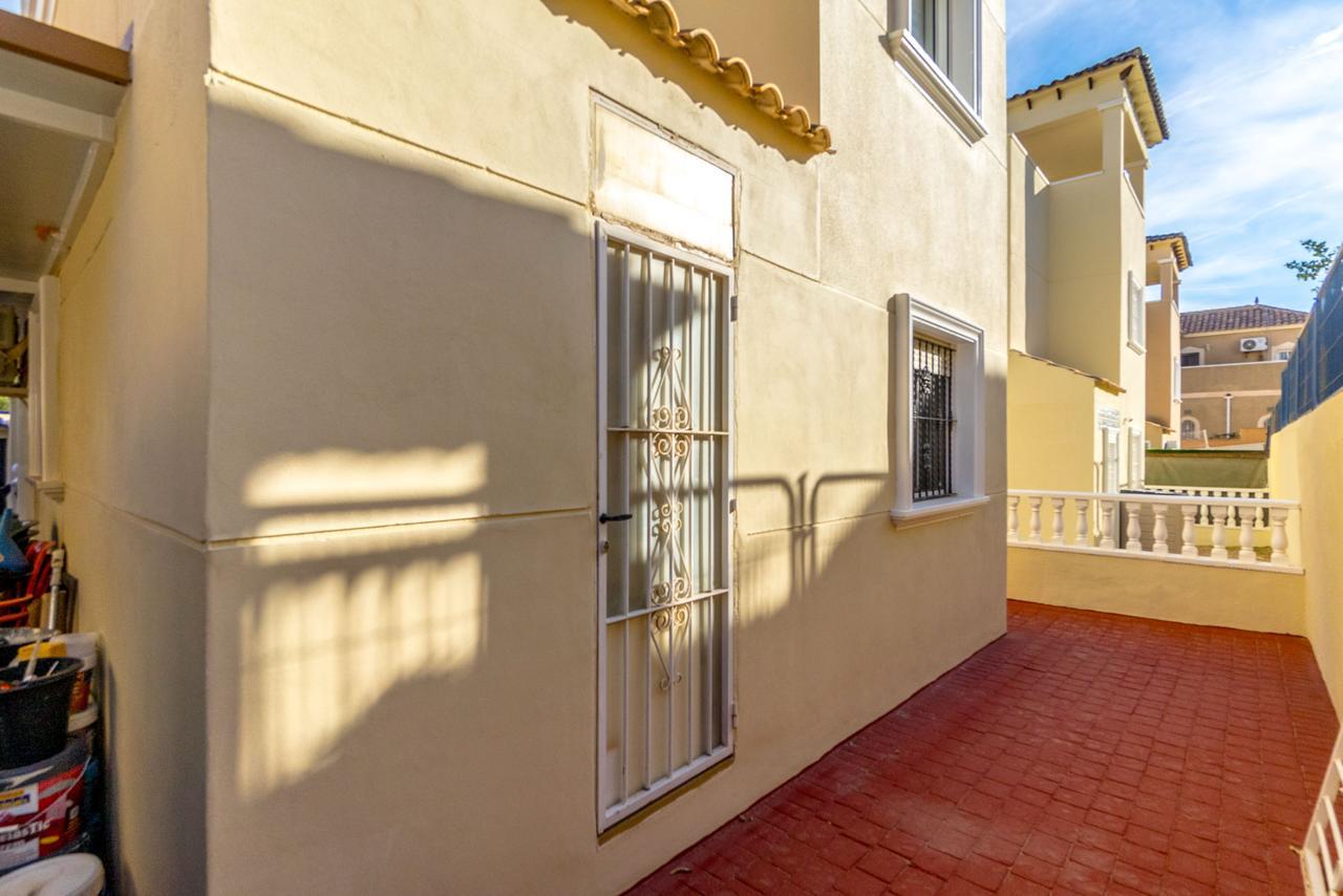 Charming 3-Bedroom Detached Villa with Private Terraces in Las Filipinas