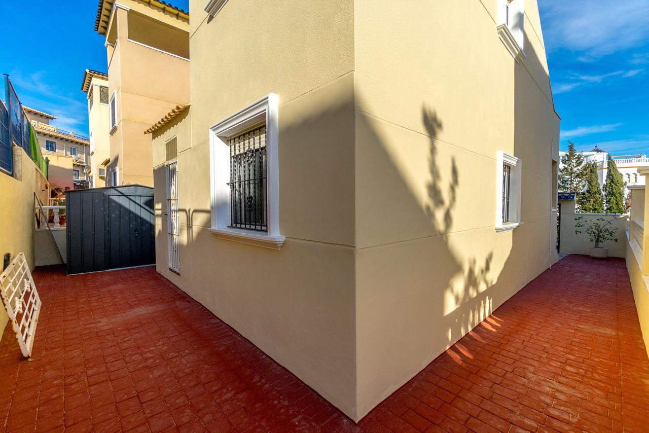 Charming 3-Bedroom Detached Villa with Private Terraces in Las Filipinas