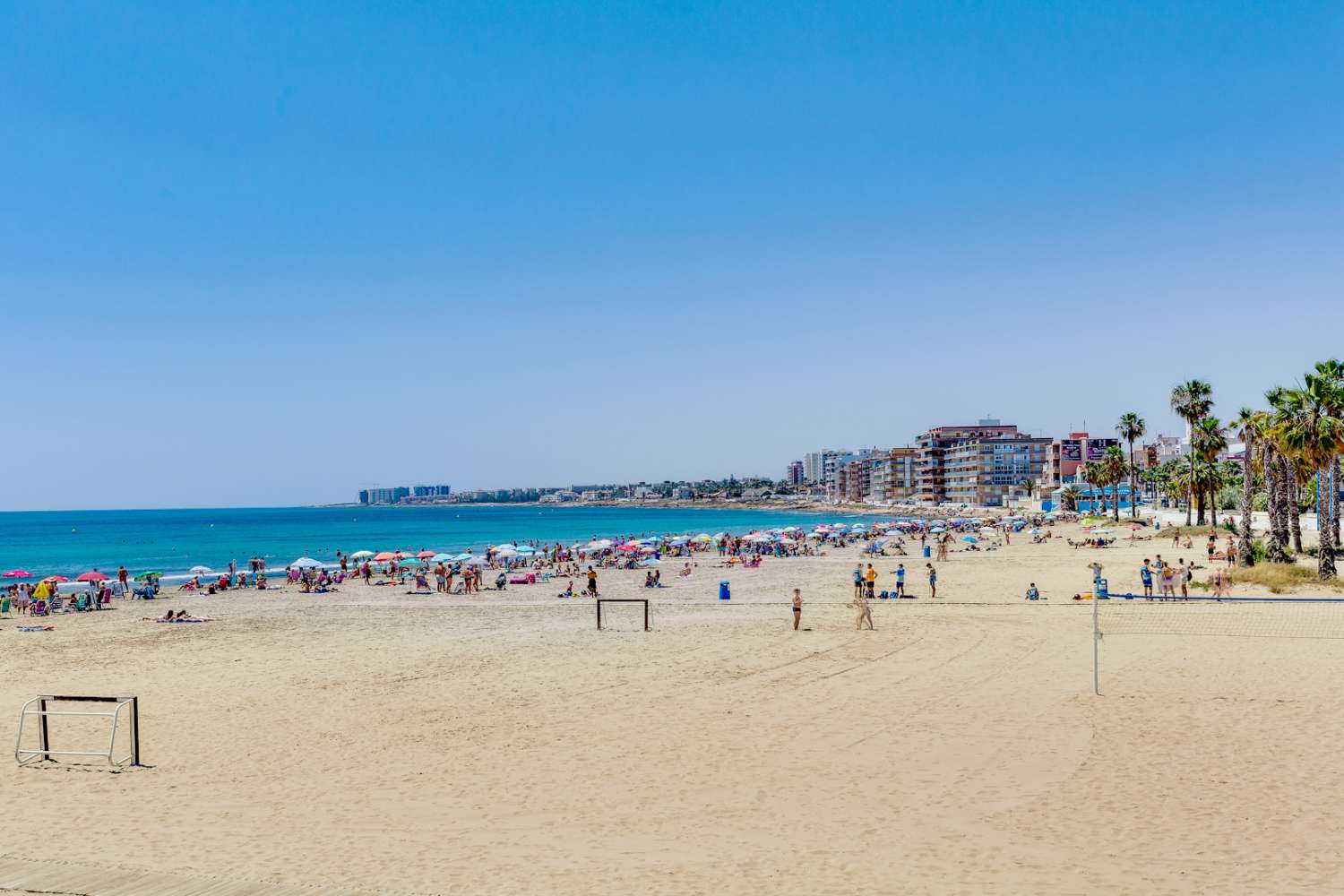 South-Facing 3-Bedroom Apartment with Sea Views, Just 100 Metres from the Beach