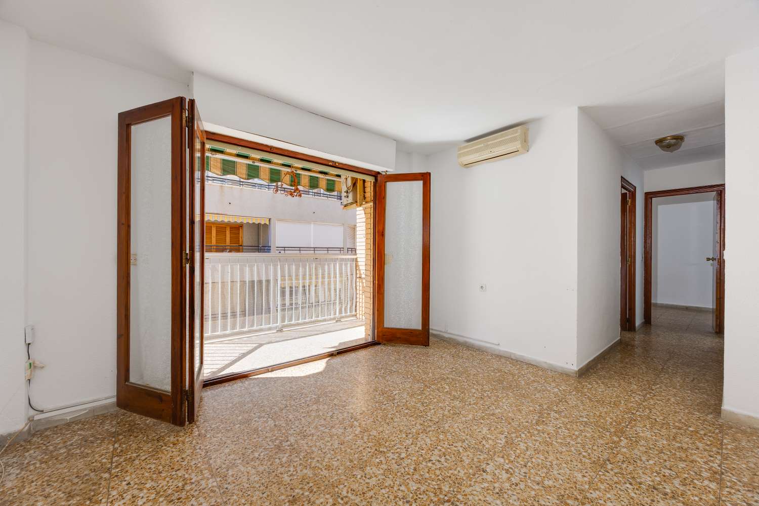 South-Facing 3-Bedroom Apartment with Sea Views, Just 100 Metres from the Beach