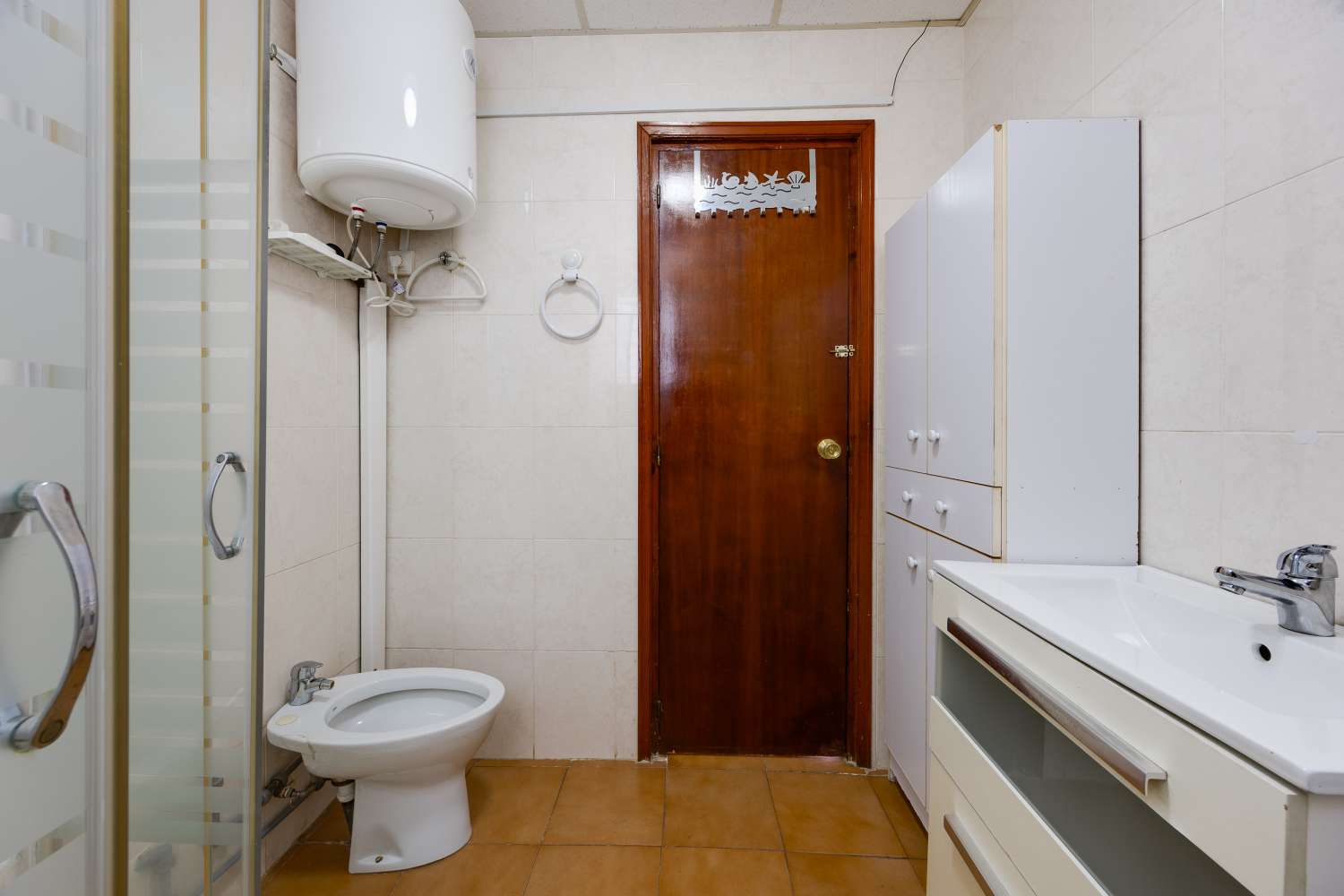 South-Facing 3-Bedroom Apartment with Sea Views, Just 100 Metres from the Beach