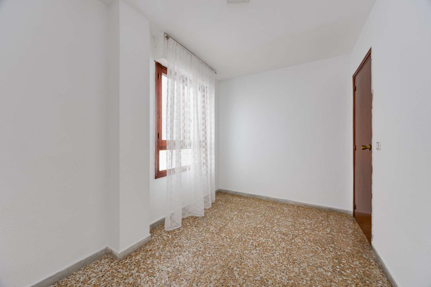 South-Facing 3-Bedroom Apartment with Sea Views, Just 100 Metres from the Beach