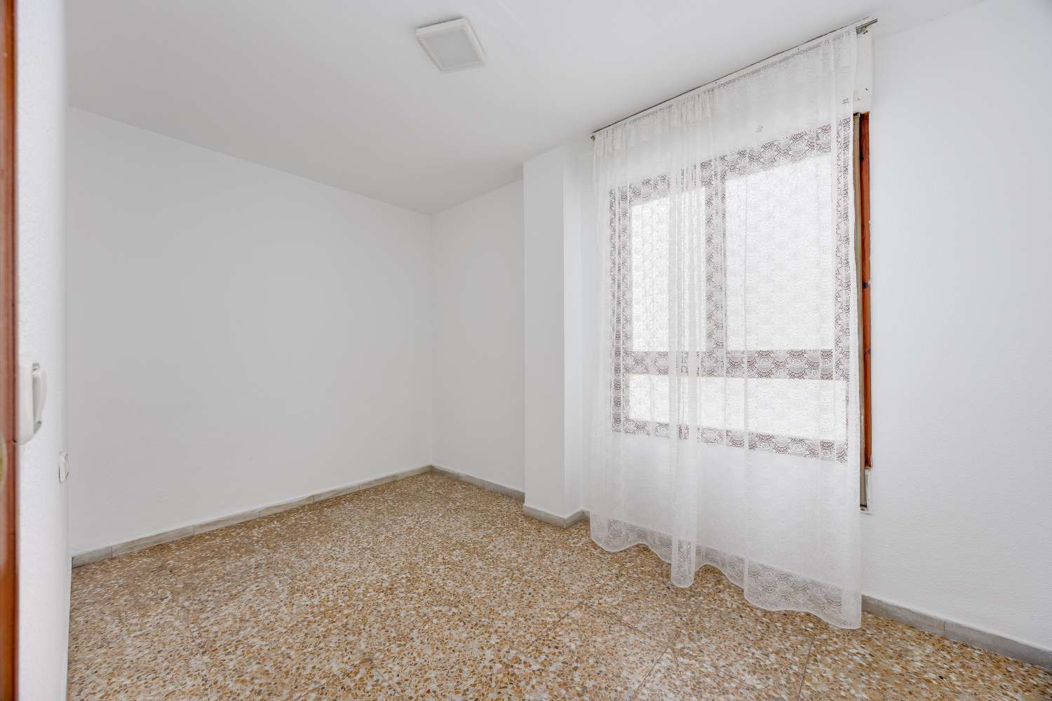 South-Facing 3-Bedroom Apartment with Sea Views, Just 100 Metres from the Beach