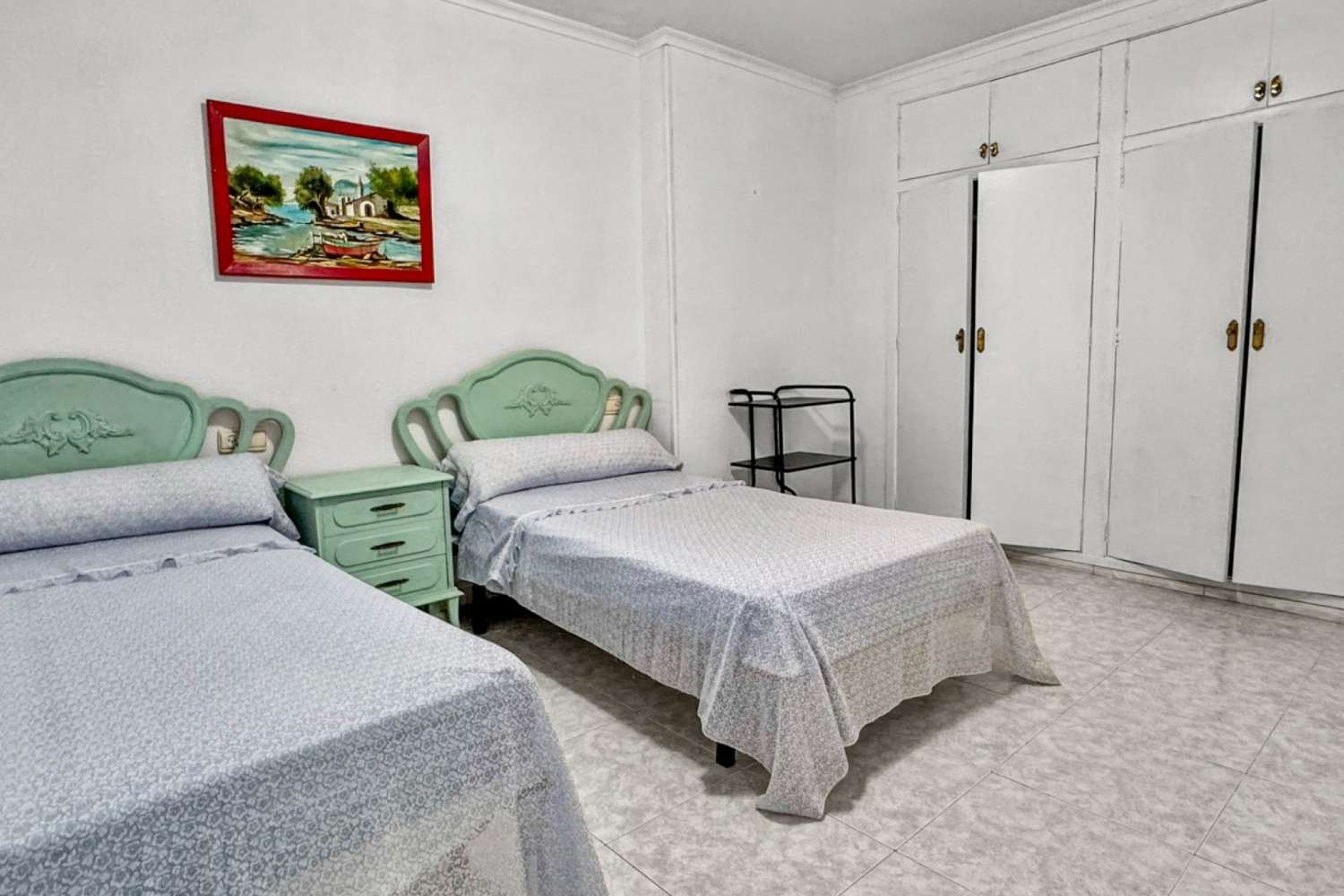 Spacious 3-Bedroom Seafront Apartment with Mediterranean Views